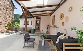 Haus Blaue Traube mit moselblick und privat terrasse